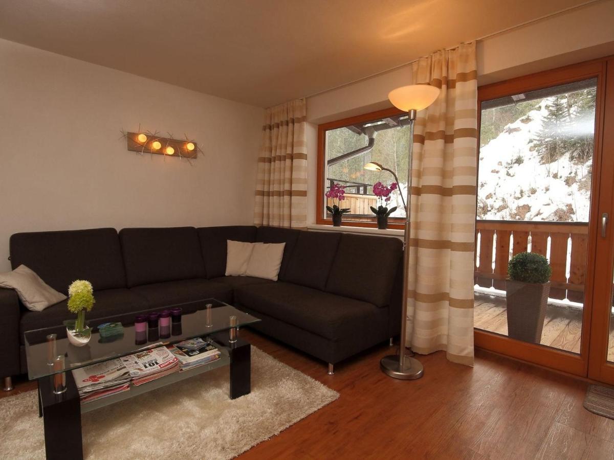 Boutique Apartment In Brixen With Mountain View Brixen im Thale Ngoại thất bức ảnh